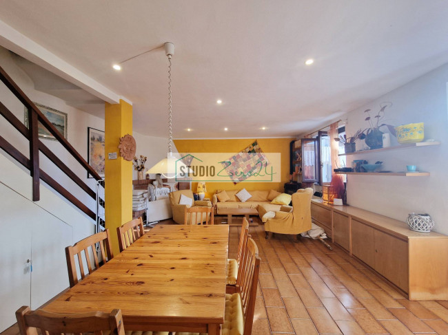 Villetta Bifamiliare in vendita a Camaiore