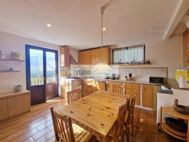 Villetta Bifamiliare in vendita a Camaiore