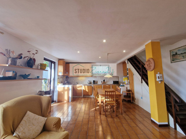 Villetta Bifamiliare in vendita a Camaiore