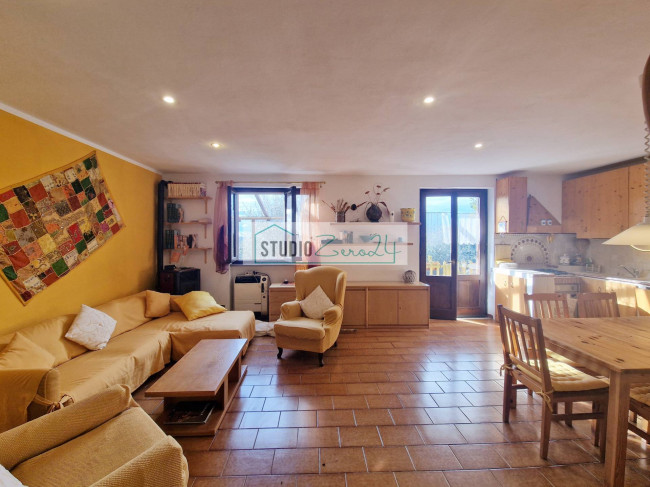 Villetta Bifamiliare in vendita a Camaiore