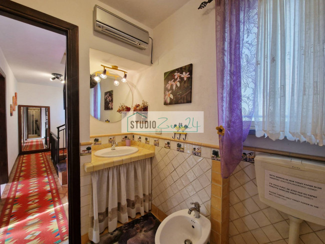 Villetta Bifamiliare in vendita a Camaiore