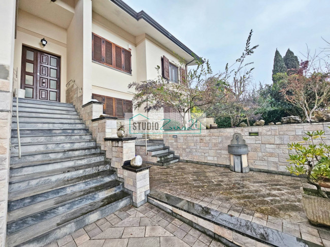 Villa in vendita a Massarosa