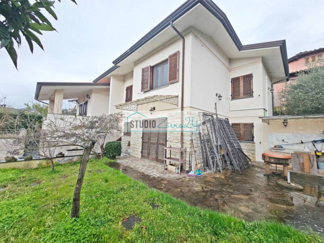 Villa in vendita a Massarosa