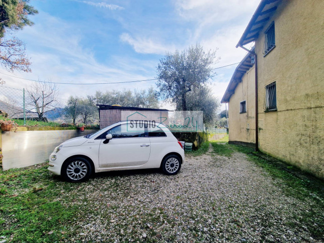 Villetta Bifamiliare in vendita a Camaiore