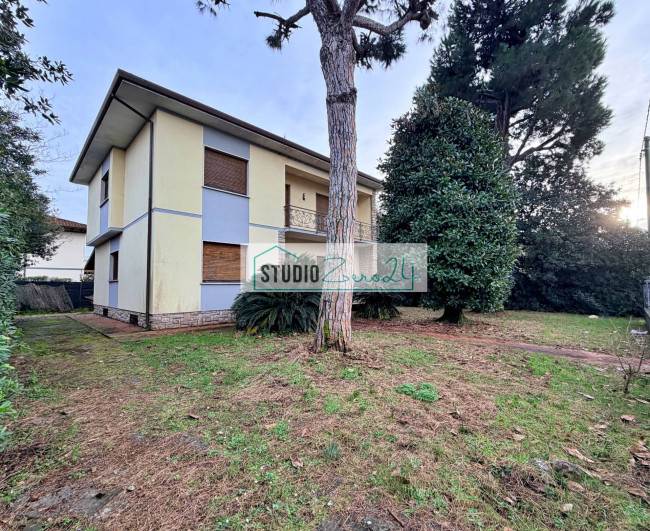 Villa in vendita a Pietrasanta