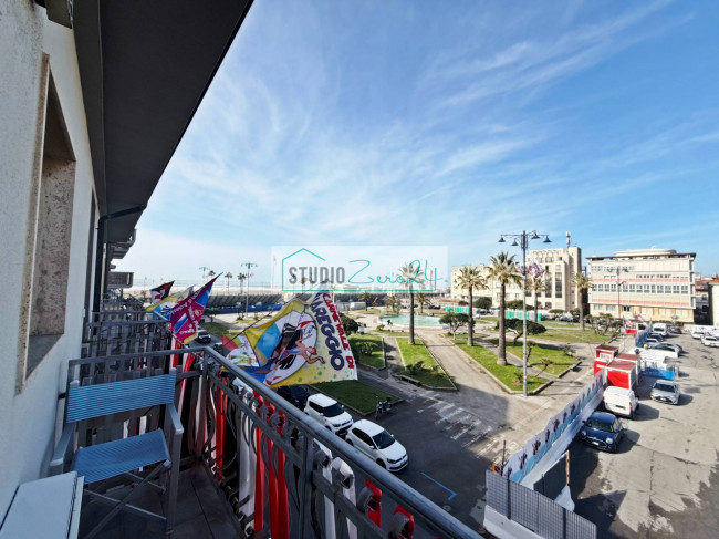 Appartamento in vendita a Viareggio