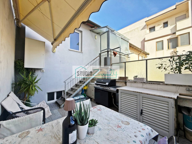 Appartamento in vendita a Viareggio