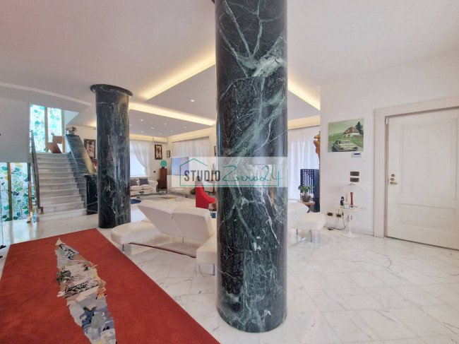 Villa in vendita a Camaiore