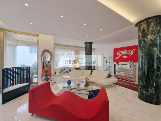 Villa in vendita a Camaiore