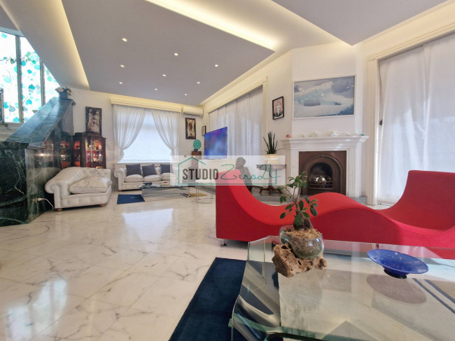 Villa in vendita a Camaiore