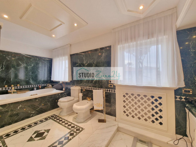 Villa in vendita a Camaiore