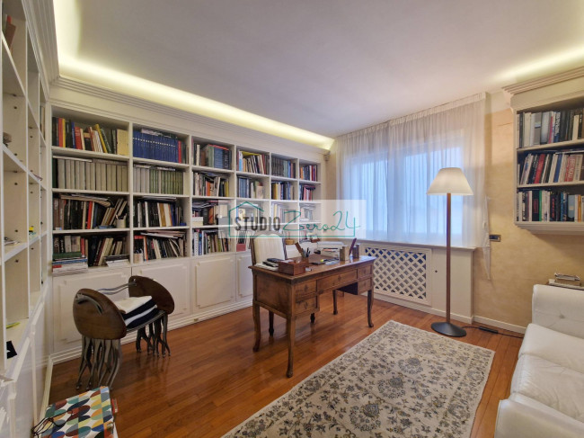 Villa in vendita a Camaiore