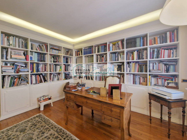 Villa in vendita a Camaiore