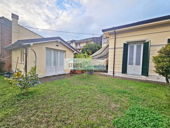 Casa singola in vendita a Viareggio