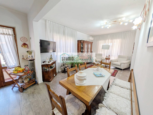 Villa in vendita a Seravezza