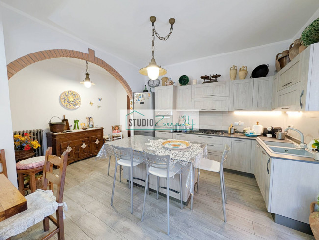 Villa in vendita a Seravezza