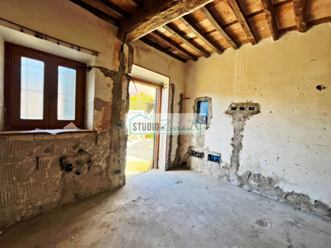 Cielo Terra in vendita a Massarosa