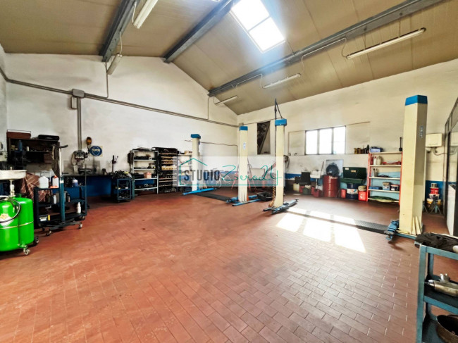 Commercial Property for sale in Viareggio