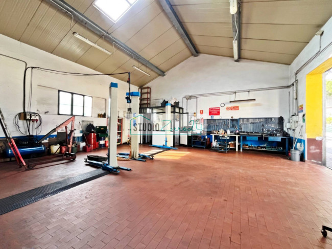 Commercial Property for sale in Viareggio