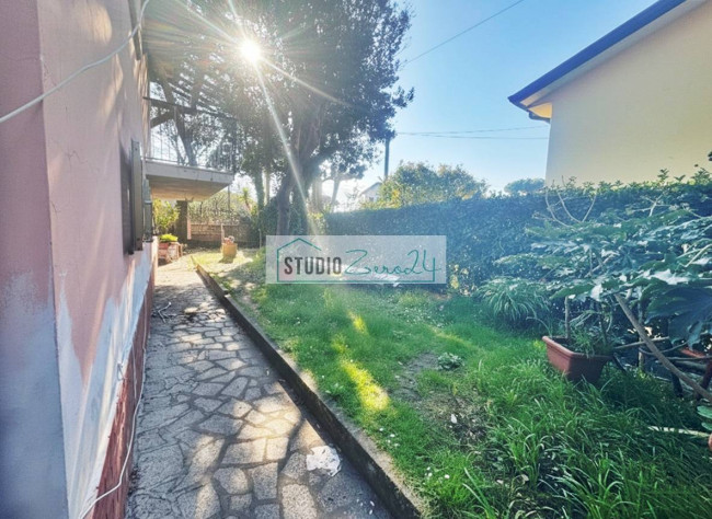 Casa singola in vendita a Massa