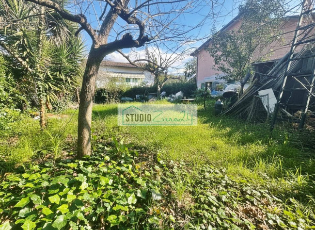 Casa singola in vendita a Massa