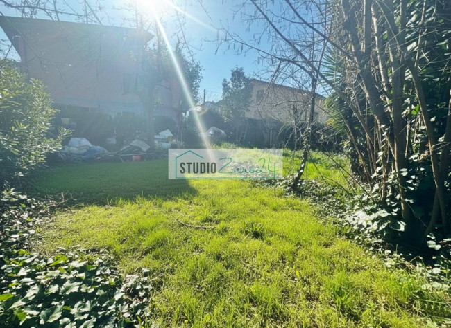 Casa singola in vendita a Massa