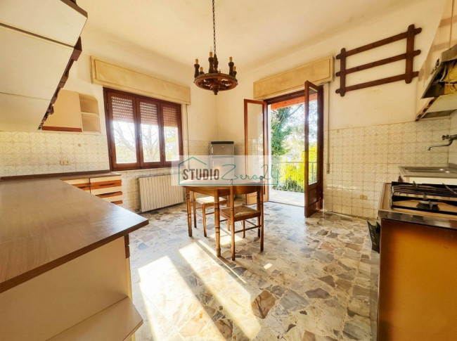 Casa singola in vendita a Massa