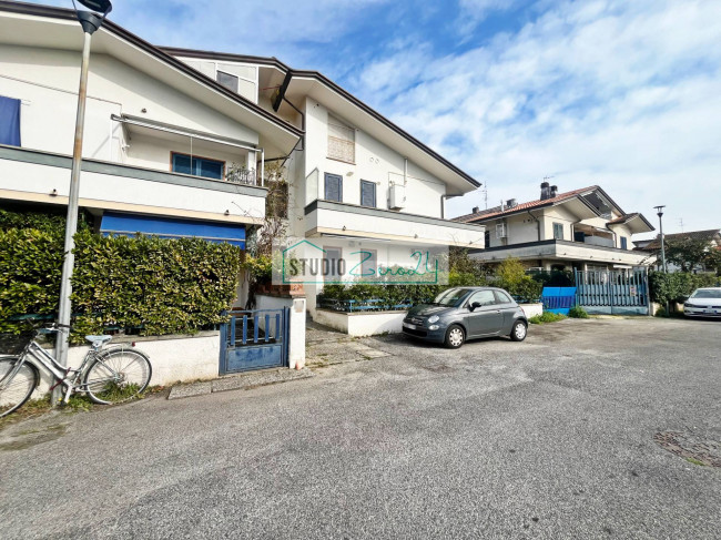 Attic for sale in Viareggio