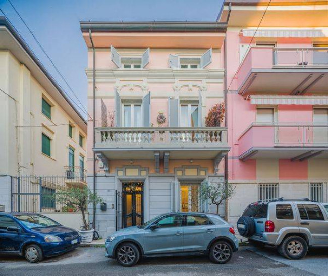 Casa singola in vendita a Viareggio