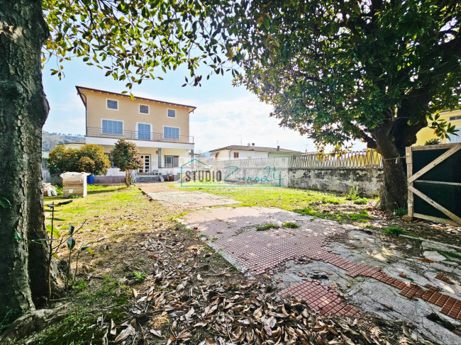 Villa in vendita a Massarosa