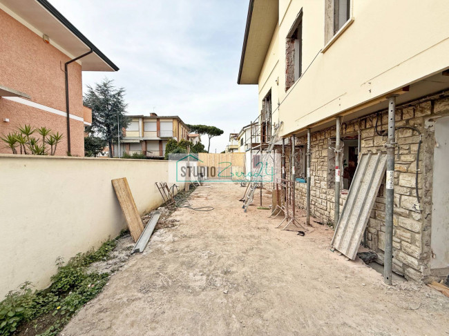 Villetta Bifamiliare in vendita a Camaiore