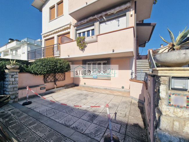 Casa singola in vendita a Camaiore