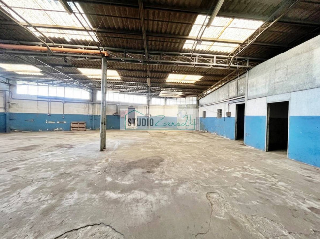 Capannone in vendita a Viareggio