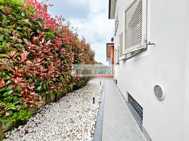 Single House for sale in Massarosa