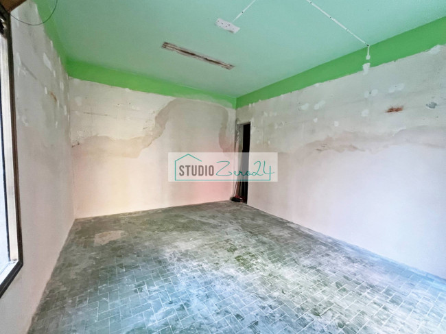 Commercial Property for sale in Massarosa