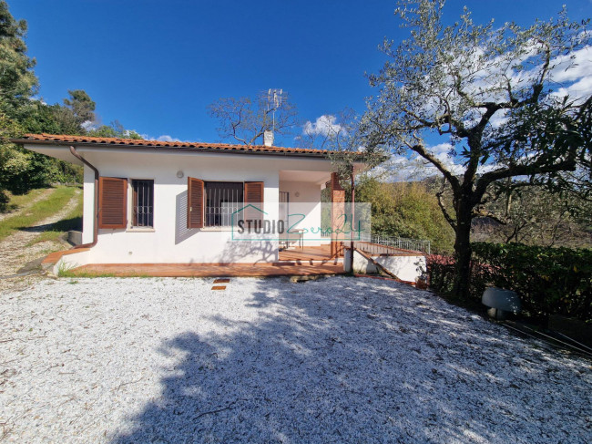 Villa in vendita a Camaiore