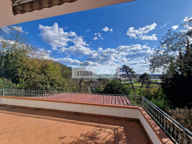 Villa in vendita a Camaiore