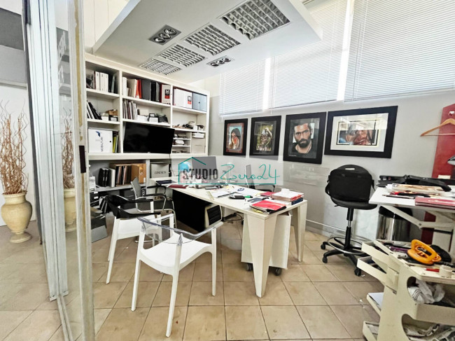 Commercial Property for sale in Viareggio