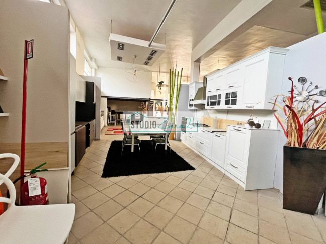 Commercial Property for sale in Viareggio