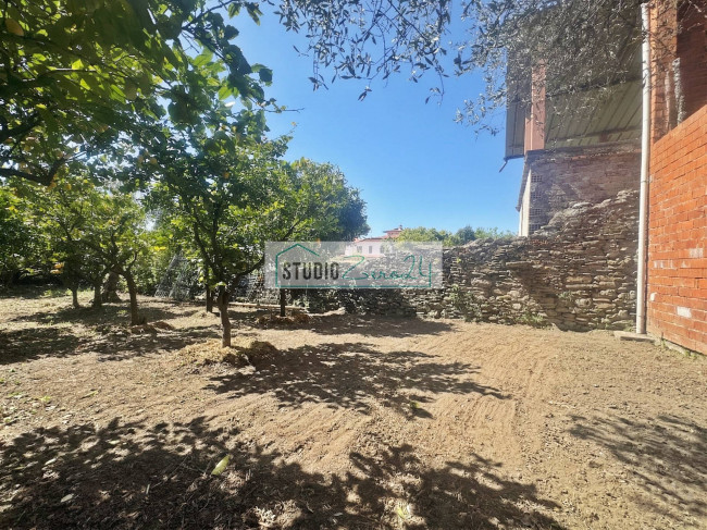 Casa singola in vendita a Massa
