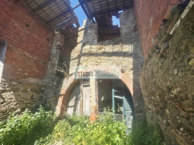 Casa singola in vendita a Massa