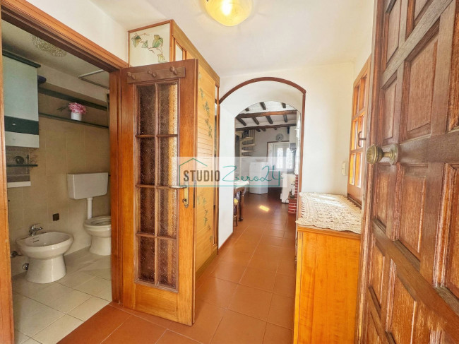 Single House for sale in Massa