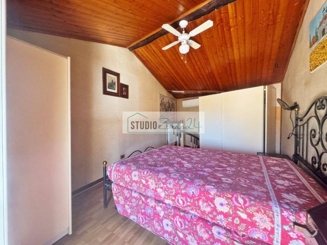 Single House for sale in Massa
