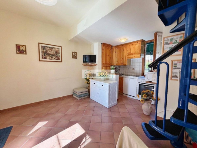 Single House for sale in Viareggio