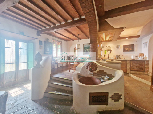 Casa singola in vendita a Camaiore