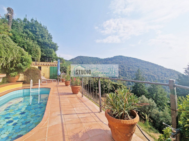 Casa singola in vendita a Camaiore