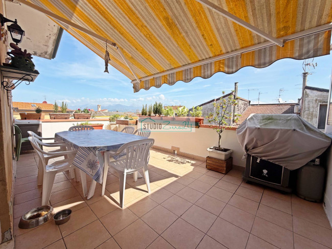 Appartamento in vendita a Viareggio