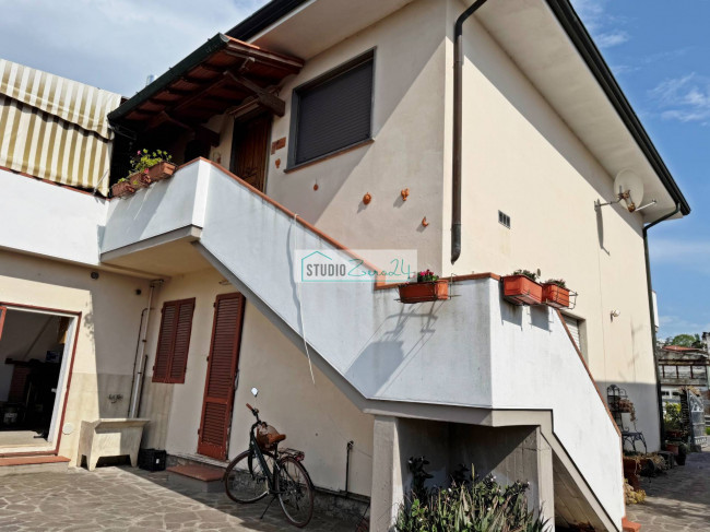 Casa singola in vendita a Massarosa