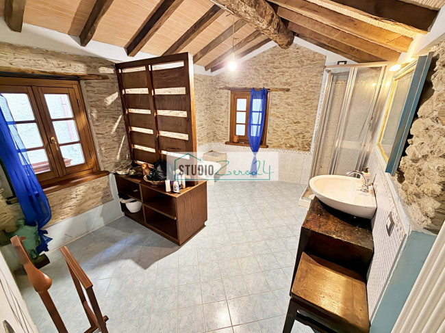 Single House for sale in Stazzema