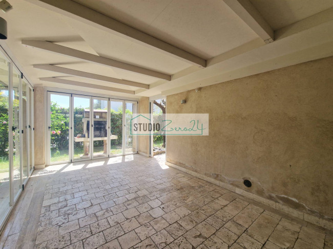 Villa for sale in Camaiore